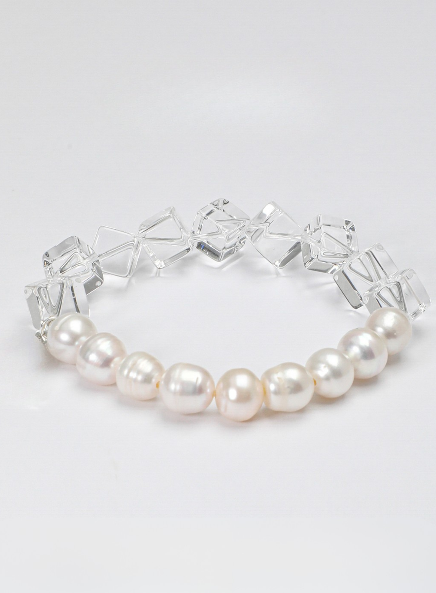 Minimalist Freshwater Pearl Bracelet — 2025 White Crystal Handmade Design